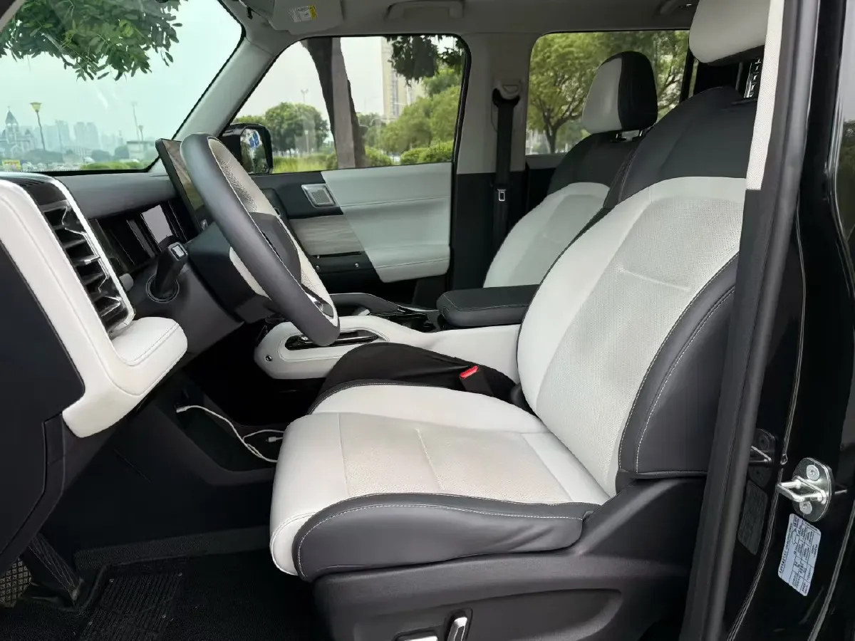 2024 iCAR iCAR 03 BEV 65.69KWH,autocango,china used car exporter,china ev exporter,chinese used car exporter,chinese used ev exporter