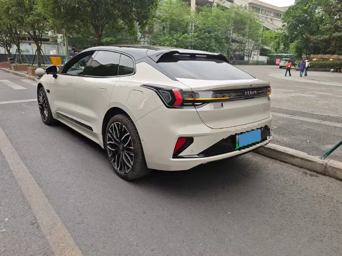 2025 Zeekr 001 BEV 100KWH,autocango,china used car exporter,china ev exporter,chinese used car exporter,chinese used ev exporter