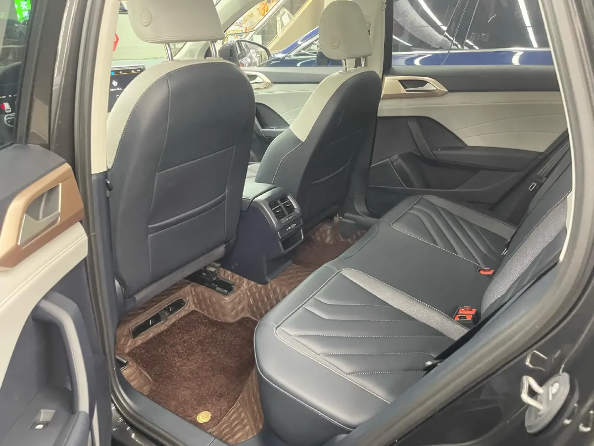 2023 Volkswagen Tharu 1.5T 160HP L4 7DCT,autocango,china used car exporter,china ev exporter,chinese used car exporter,chinese used ev exporter