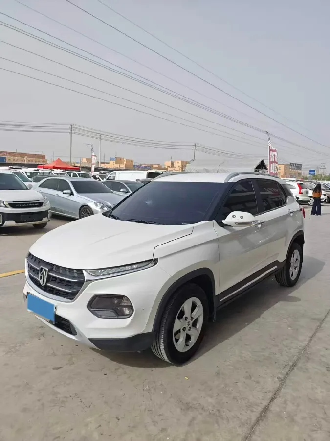2017 BaoJun 310W 1.5L 105HP L4 6MT,autocango,china used car exporter,china ev exporter,chinese used car exporter,chinese used ev exporter