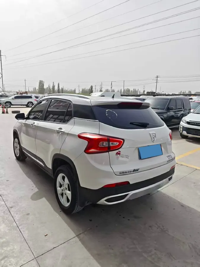 2017 BaoJun 310W 1.5L 105HP L4 6MT,autocango,china used car exporter,china ev exporter,chinese used car exporter,chinese used ev exporter