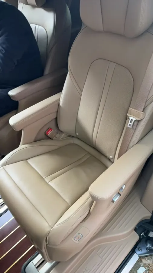 2020 Buick GL8 2.0T 237HP L4 9AT,autocango,china used car exporter,china ev exporter,chinese used car exporter,chinese used ev exporter