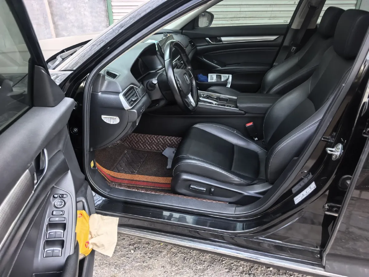 2022 Honda Accord 1.5T 194HP L4 CVT,autocango,china used car exporter,china ev exporter,chinese used car exporter,chinese used ev exporter