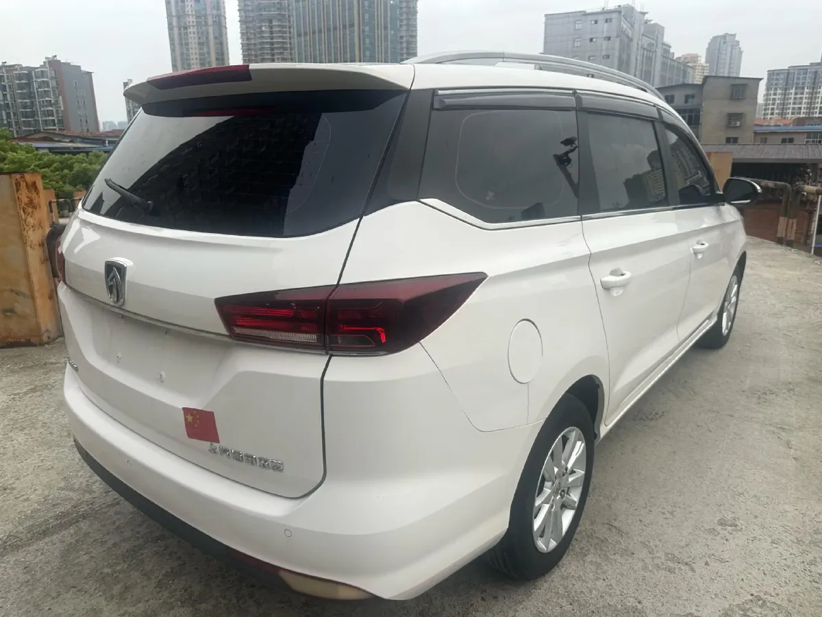 2019 BaoJun 360 1.5L 105HP L4 6MT,autocango,china used car exporter,china ev exporter,chinese used car exporter,chinese used ev exporter