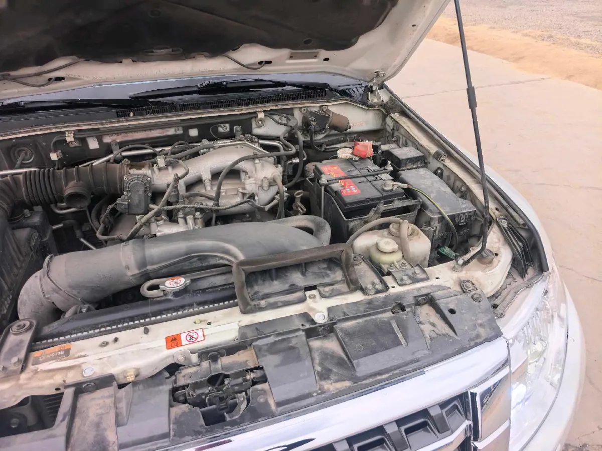 2019 Mitsubishi Pajero 3.0L 174HP V6 5AT,autocango,china used car exporter,china ev exporter,chinese used car exporter,chinese used ev exporter