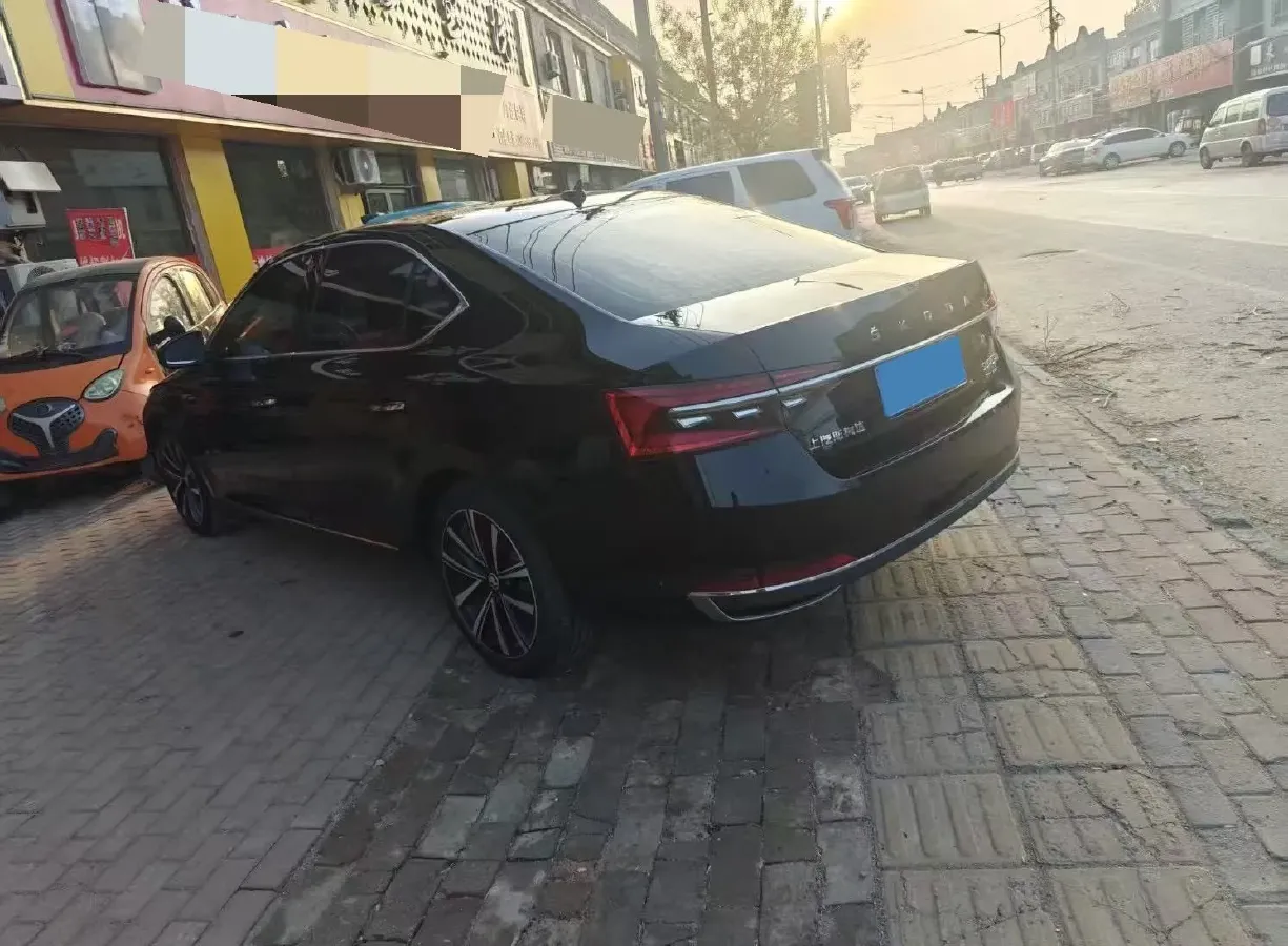 2023 Skoda Superb 1.4T 150HP L4 7DCT,autocango,china used car exporter,china ev exporter,chinese used car exporter,chinese used ev exporter