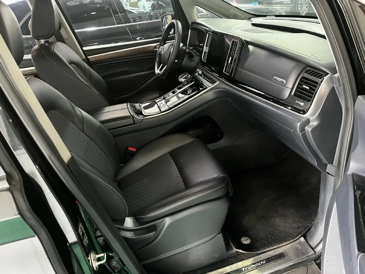 2021 GAC Trumpchi M8 2.0T 252HP L4 8AT,autocango,china used car exporter,china ev exporter,chinese used car exporter,chinese used ev exporter