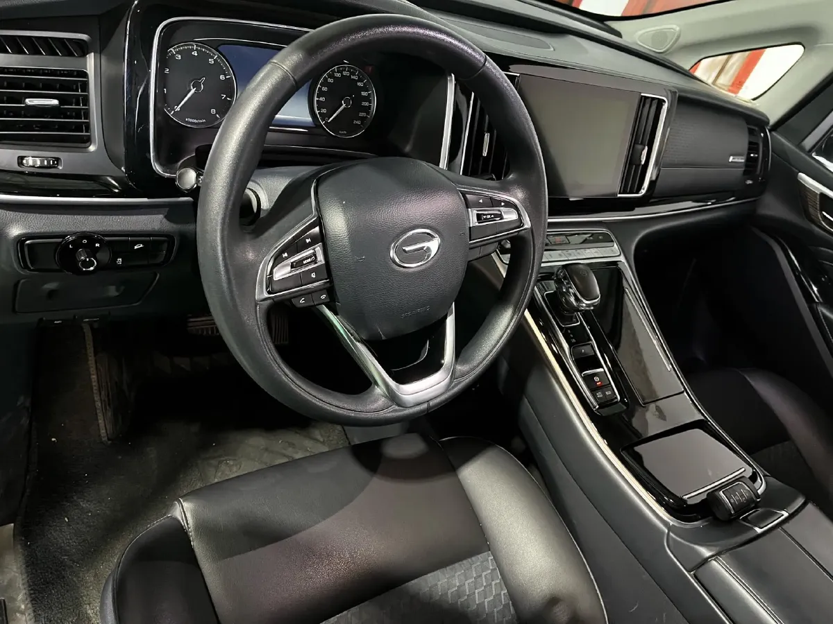 2021 GAC Trumpchi M8 2.0T 252HP L4 8AT,autocango,china used car exporter,china ev exporter,chinese used car exporter,chinese used ev exporter