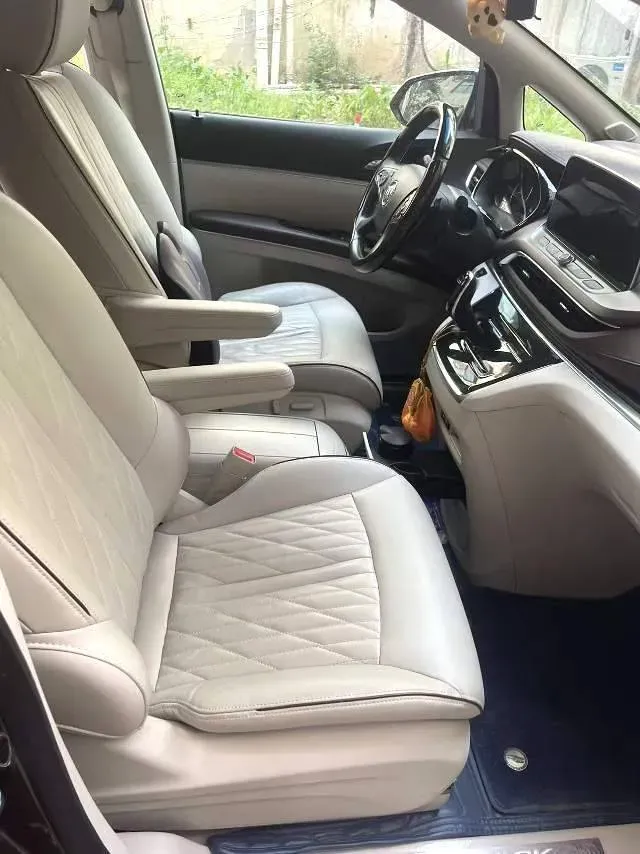 2022 Buick GL8 2.0T 237HP L4 9AT,autocango,china used car exporter,china ev exporter,chinese used car exporter,chinese used ev exporter