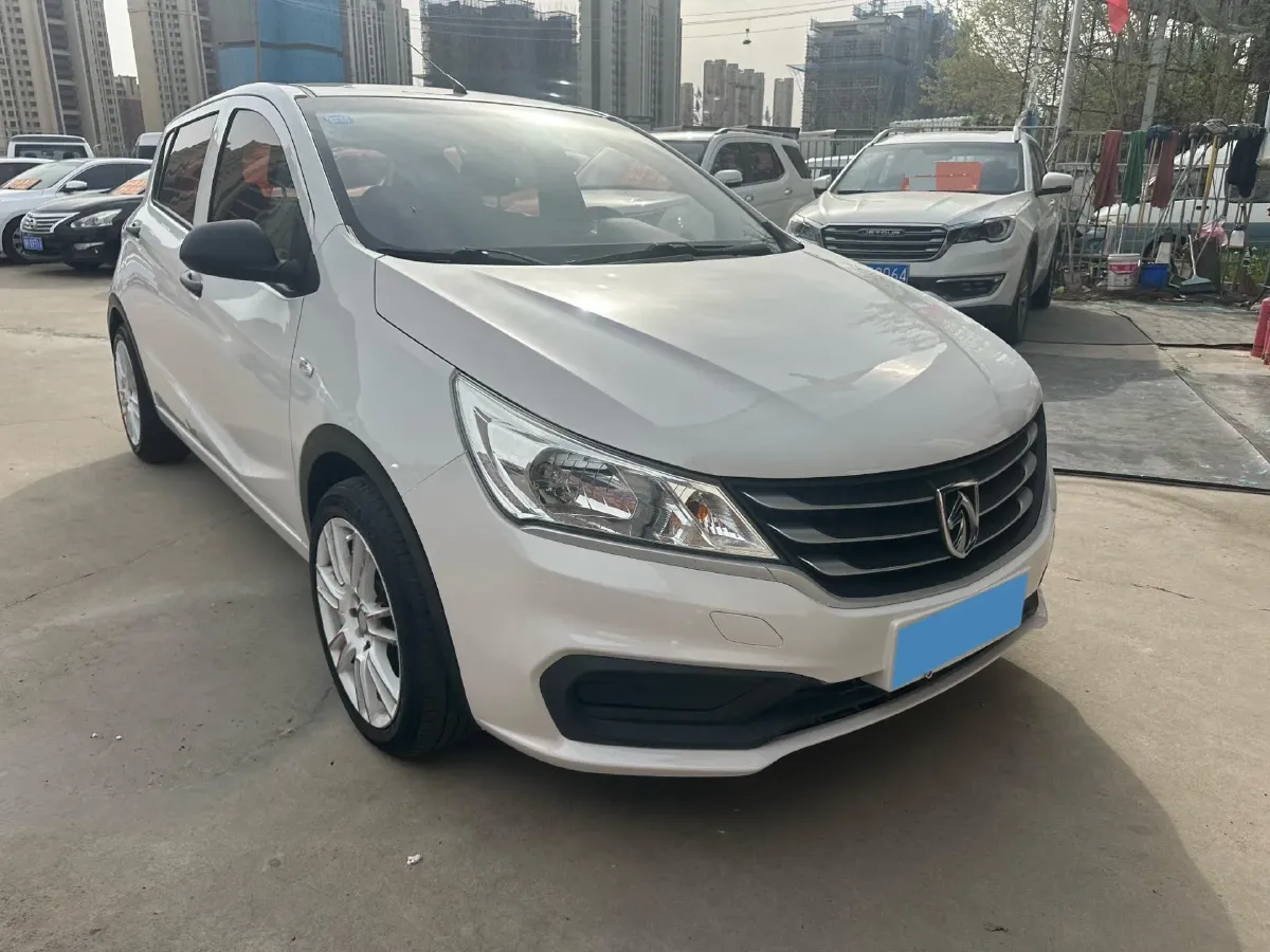 2016 BaoJun 310 1.2L 82HP L4 5MT,autocango,china used car exporter,china ev exporter,chinese used car exporter,chinese used ev exporter