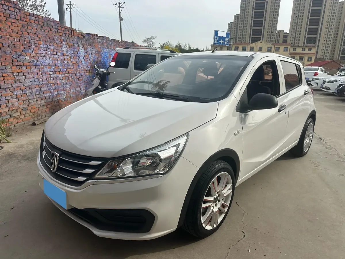 2016 BaoJun 310 1.2L 82HP L4 5MT,autocango,china used car exporter,china ev exporter,chinese used car exporter,chinese used ev exporter