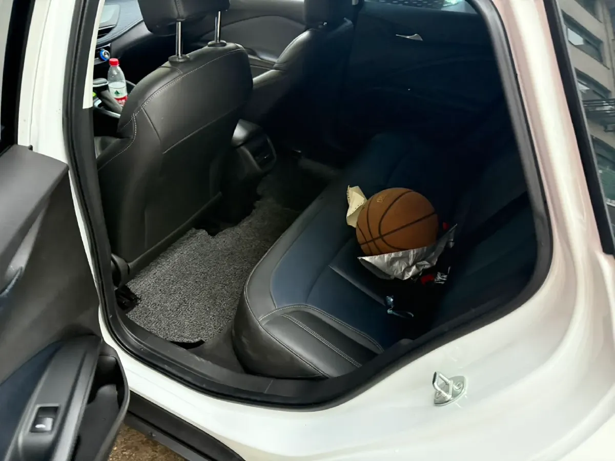 2022 Buick Velite 6 BEV 61.1KWH,autocango,china used car exporter,china ev exporter,chinese used car exporter,chinese used ev exporter