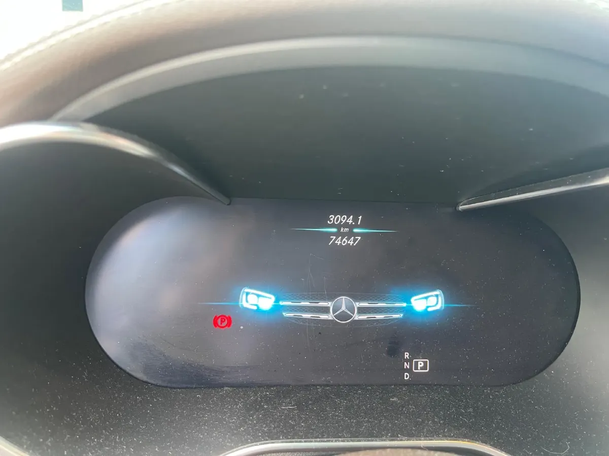 2020 Mercedes-Benz GLC Class 2.0T 197HP L4 9AT,autocango,china used car exporter,china ev exporter,chinese used car exporter,chinese used ev exporter