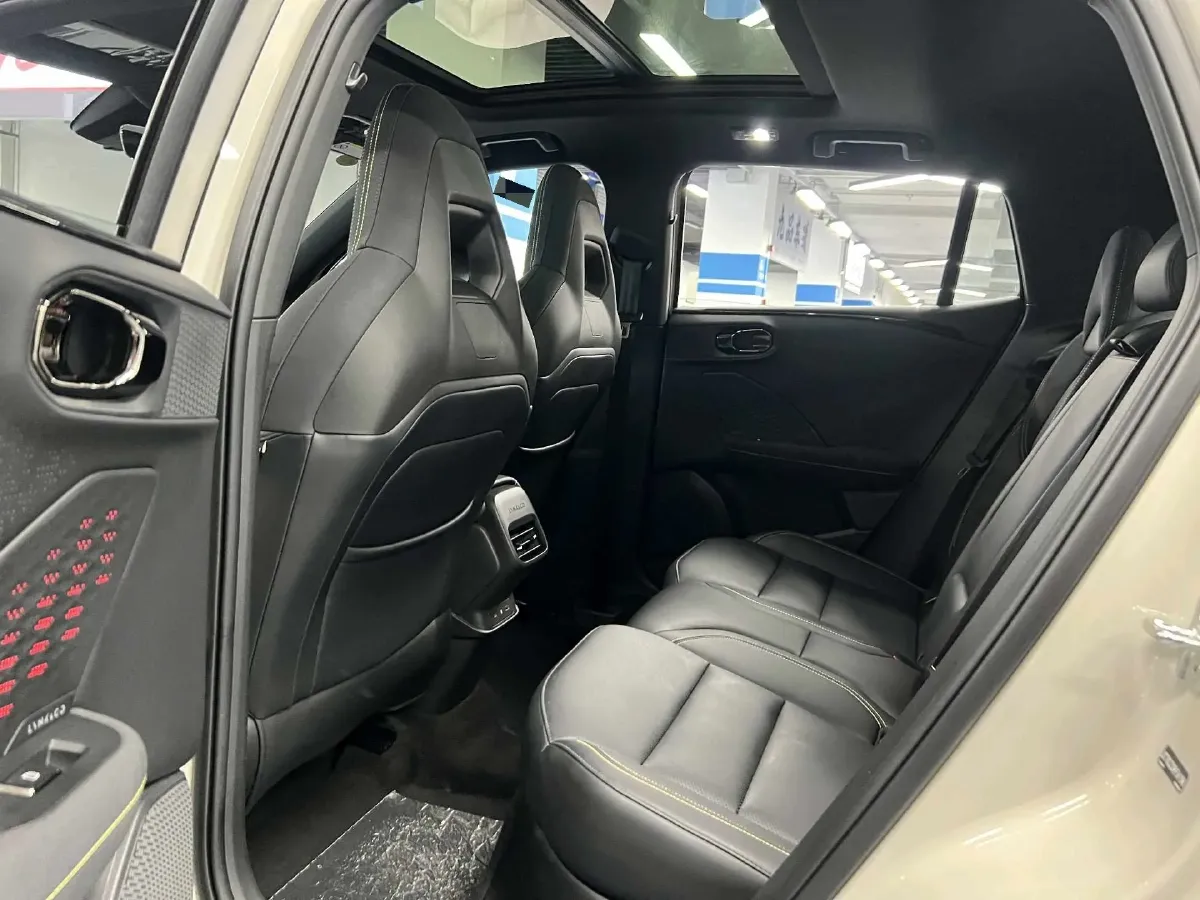 2025 LYNK&CO 06 1.5T 181HP L4 7DCT,autocango,china used car exporter,china ev exporter,chinese used car exporter,chinese used ev exporter