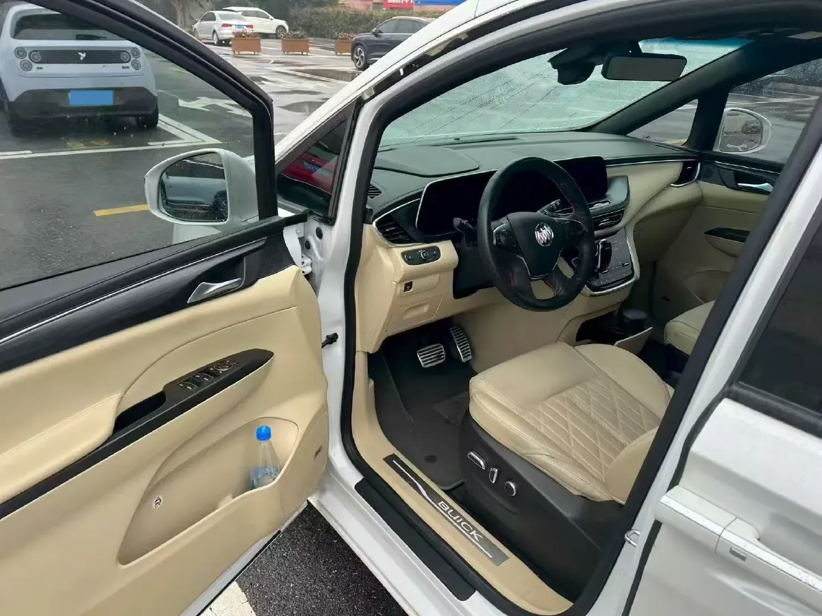 2022 Buick GL8 2.0T 237HP L4 9AT,autocango,china used car exporter,china ev exporter,chinese used car exporter,chinese used ev exporter