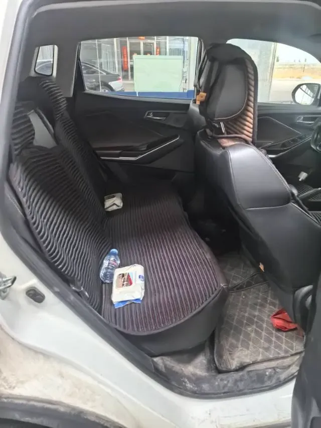 2019 ChangAn CS15 1.5L 107HP L4 5MT,autocango,china used car exporter,china ev exporter,chinese used car exporter,chinese used ev exporter