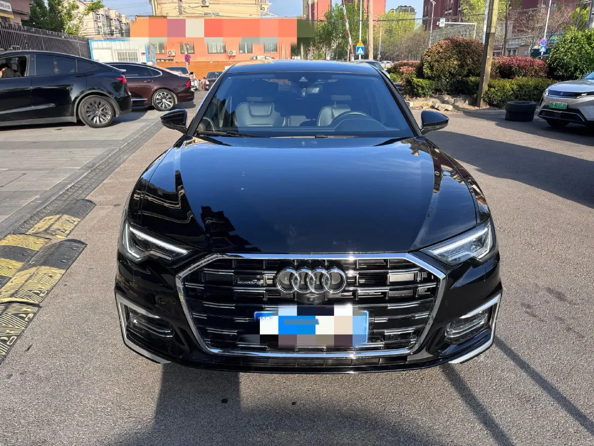 2024 Audi A6L 2.0T 245HP L4 7DCT,autocango,china used car exporter,china ev exporter,chinese used car exporter,chinese used ev exporter