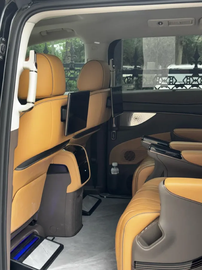 2022 Mercedes-Benz GLC Class 2.0T 197HP L4 9AT,autocango,china used car exporter,china ev exporter,chinese used car exporter,chinese used ev exporter