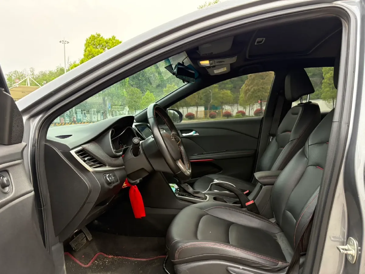 2022 Chevrolet Monza 1.3T 163HP L3 6AT,autocango,china used car exporter,china ev exporter,chinese used car exporter,chinese used ev exporter