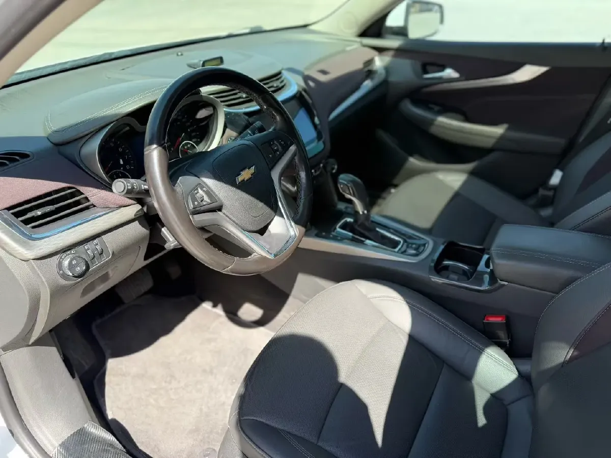 2018 Chevrolet Malibu 1.5T 170HP L4 6AT,autocango,china used car exporter,china ev exporter,chinese used car exporter,chinese used ev exporter