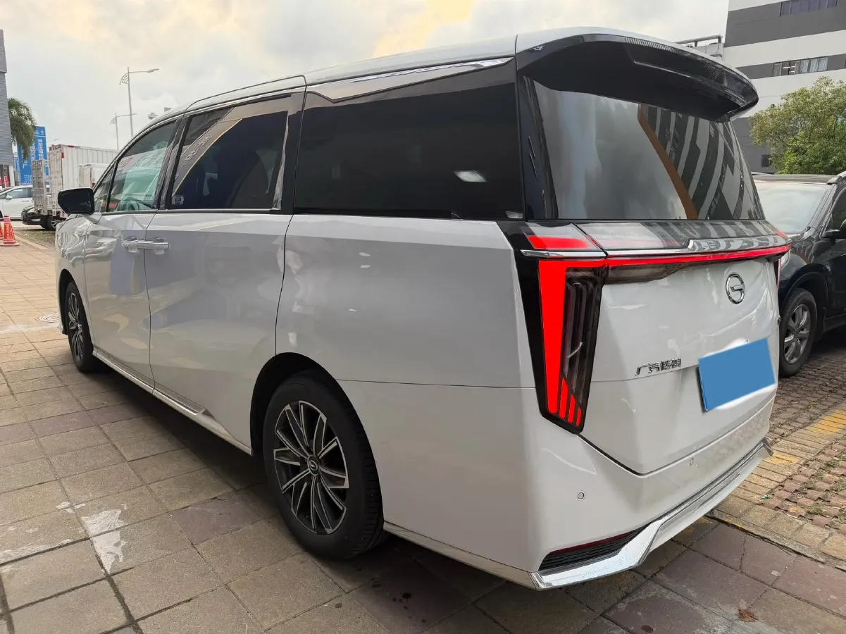 2024 GAC Trumpchi M8 2.0T 252HP L4 8AT,autocango,china used car exporter,china ev exporter,chinese used car exporter,chinese used ev exporter
