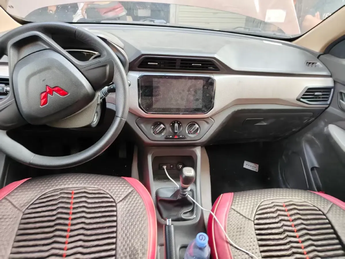 2021 WuLing RongGuang New Truck 1.5L 99HP L4 5MT,autocango,china used car exporter,china ev exporter,chinese used car exporter,chinese used ev exporter