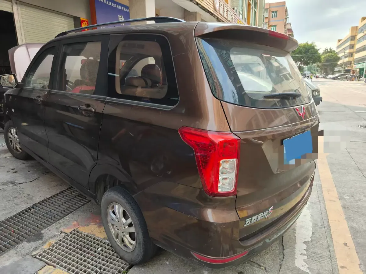 2021 WuLing RongGuang New Truck 1.5L 99HP L4 5MT,autocango,china used car exporter,china ev exporter,chinese used car exporter,chinese used ev exporter