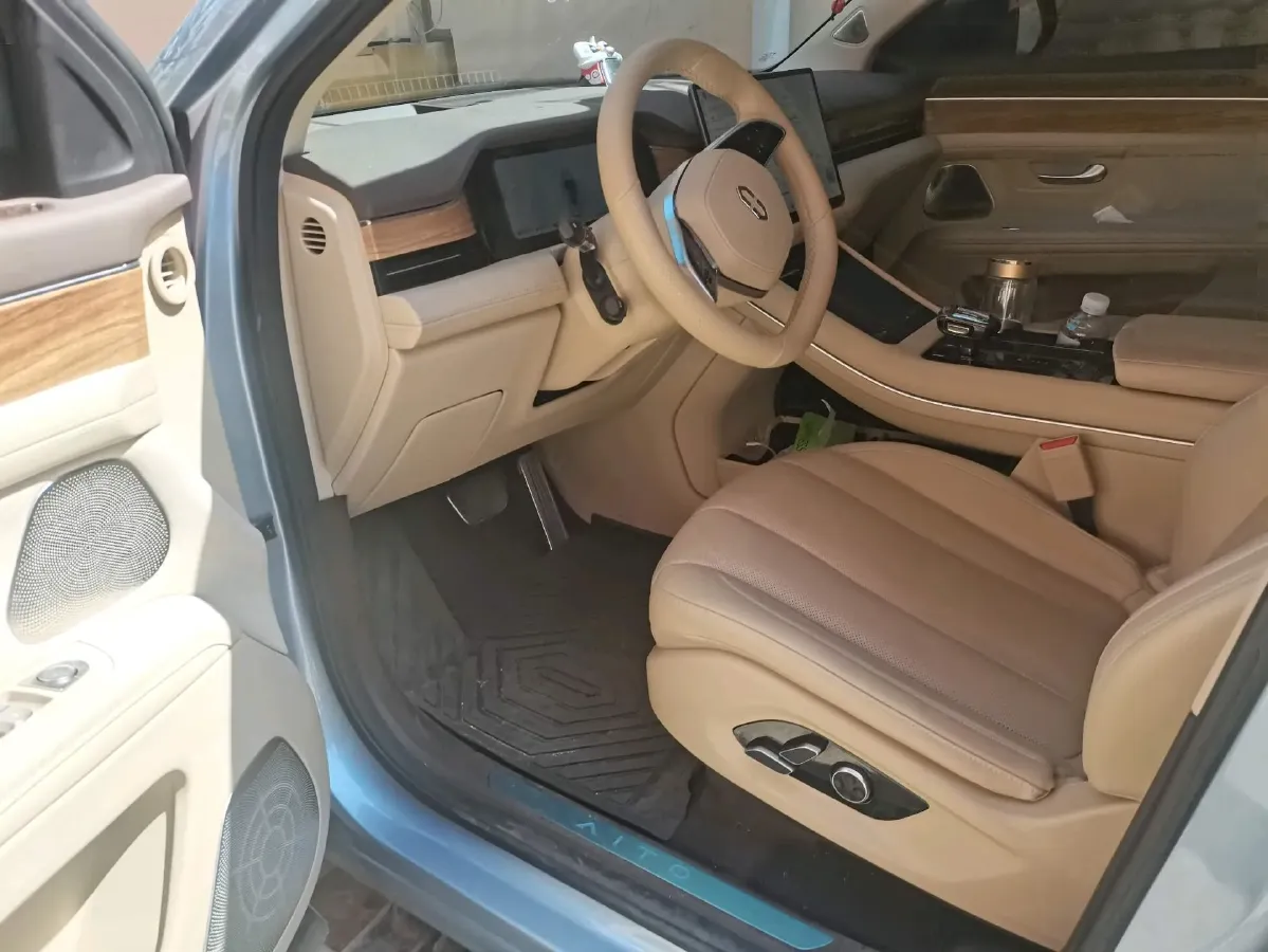 2024 AITO AITO M7 1.5T 152HP L4 REEV 40KWH,autocango,china used car exporter,china ev exporter,chinese used car exporter,chinese used ev exporter