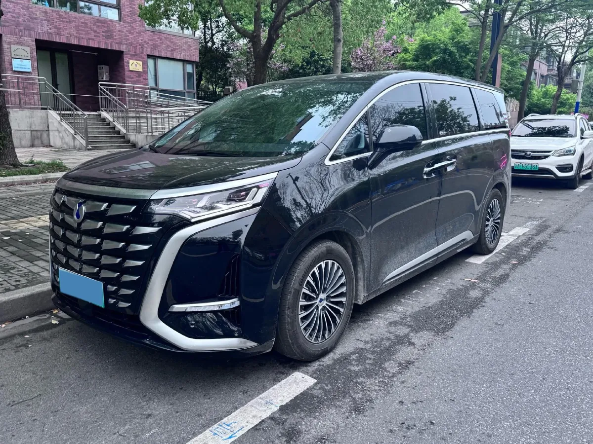 2024 Denza D9 1.5T 139HP L4 E-CVT PHEV 40KWH,autocango,china used car exporter,china ev exporter,chinese used car exporter,chinese used ev exporter