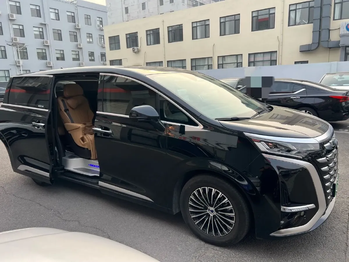 2024 Denza D9 1.5T 139HP L4 E-CVT PHEV 40KWH,autocango,china used car exporter,china ev exporter,chinese used car exporter,chinese used ev exporter