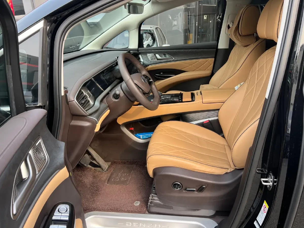 2024 Denza D9 1.5T 139HP L4 E-CVT PHEV 40KWH,autocango,china used car exporter,china ev exporter,chinese used car exporter,chinese used ev exporter