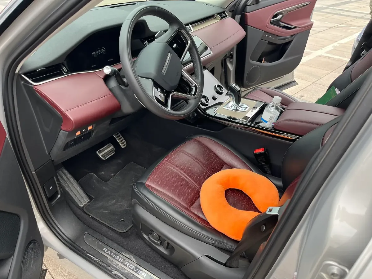 2021 Land Rover Range Rover Evoque 2.0T 249HP L4 9AT,autocango,china used car exporter,china ev exporter,chinese used car exporter,chinese used ev exporter