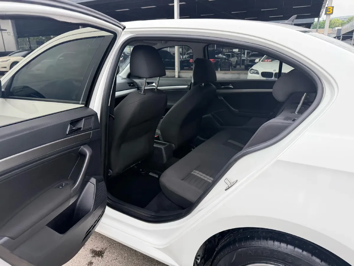 2019 ChangAn Eado XT 1.6L 128HP L4 6AT,autocango,china used car exporter,china ev exporter,chinese used car exporter,chinese used ev exporter