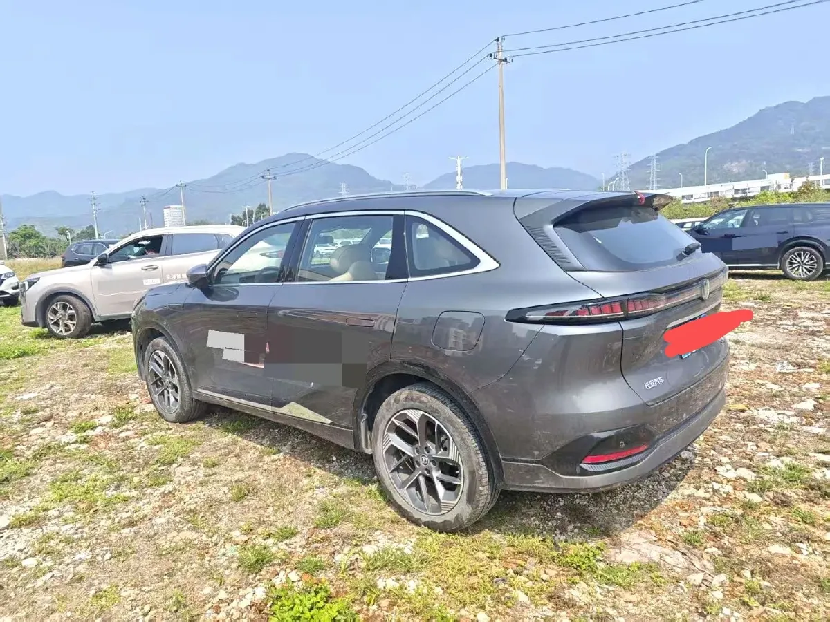 2025 ChangAn CS75 Plus 1.5T 192HP L4 8AT,autocango,china used car exporter,china ev exporter,chinese used car exporter,chinese used ev exporter