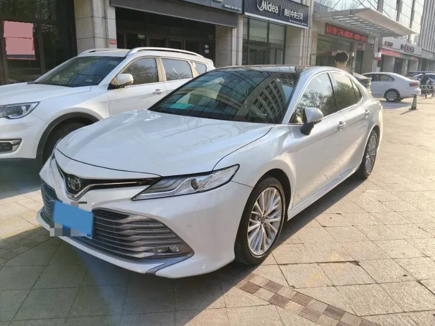 2019 Toyota Camry 2.5L 209HP L4 8AT,autocango,china used car exporter,china ev exporter,chinese used car exporter,chinese used ev exporter