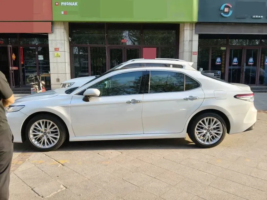 2019 Toyota Camry 2.5L 209HP L4 8AT,autocango,china used car exporter,china ev exporter,chinese used car exporter,chinese used ev exporter