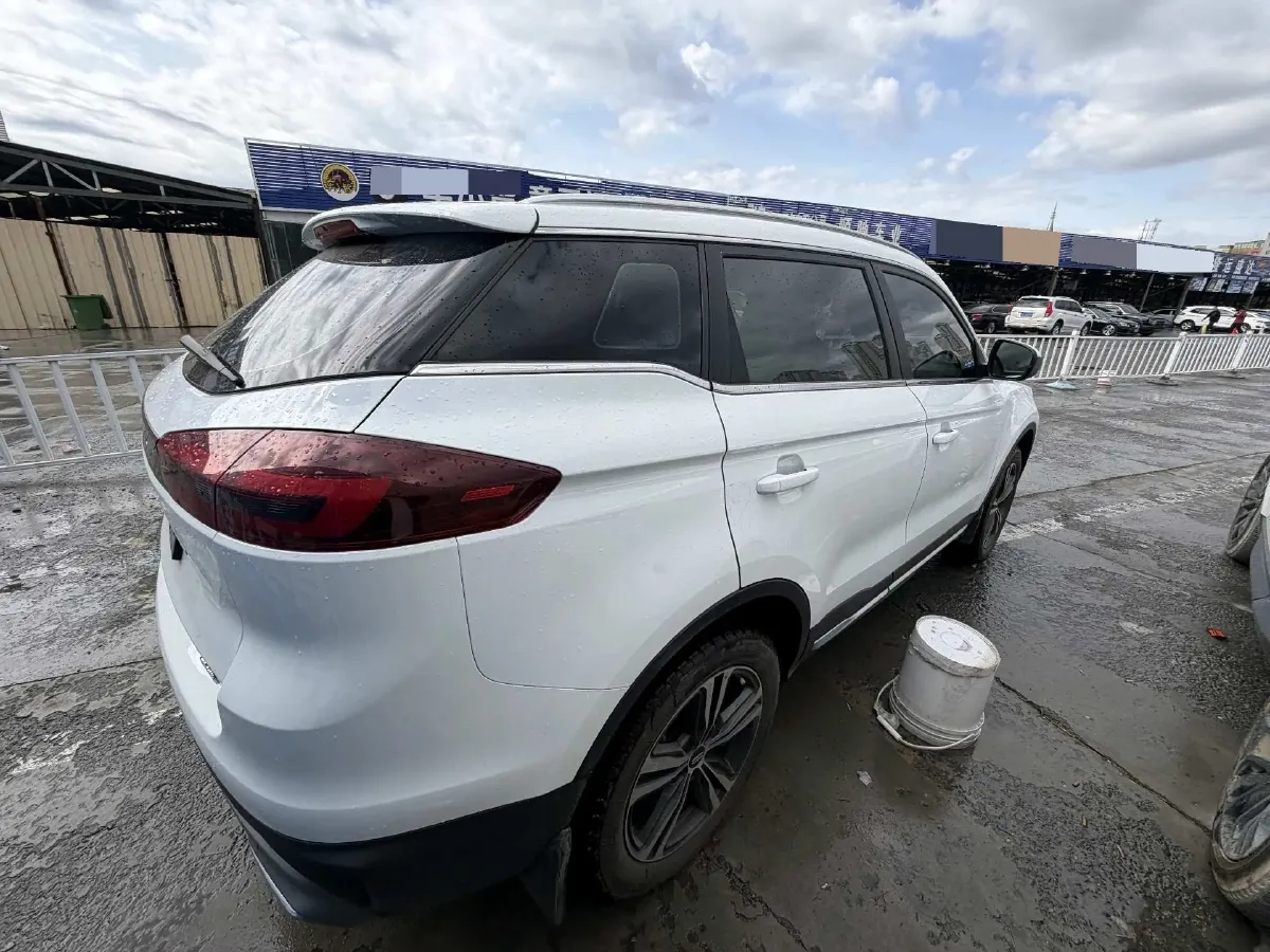 2022 Geely Azkarra 1.8T 184HP L4 7DCT,autocango,china used car exporter,china ev exporter,chinese used car exporter,chinese used ev exporter