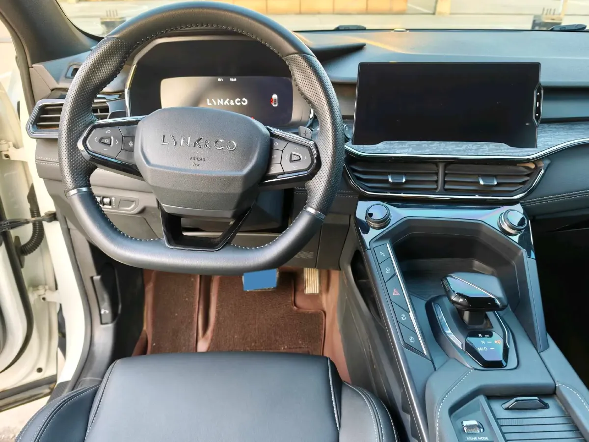 2020 LYNK&CO 06 1.5T 177HP L3 7DCT,autocango,china used car exporter,china ev exporter,chinese used car exporter,chinese used ev exporter