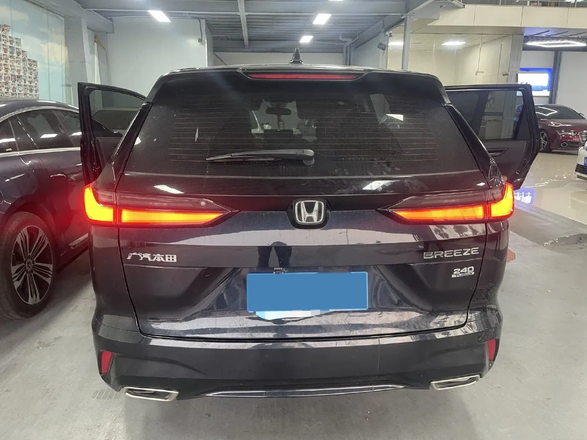 2023 Honda Breeze 1.5T 193HP L4 CVT,autocango,china used car exporter,china ev exporter,chinese used car exporter,chinese used ev exporter