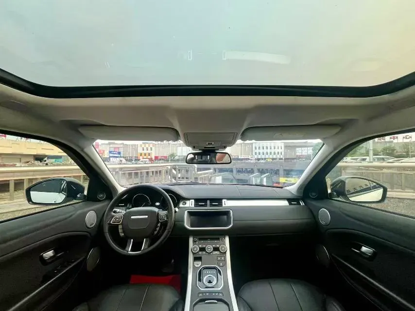 2018 Land Rover Range Rover Evoque 2.0T 241HP L4 9AT,autocango,china used car exporter,china ev exporter,chinese used car exporter,chinese used ev exporter