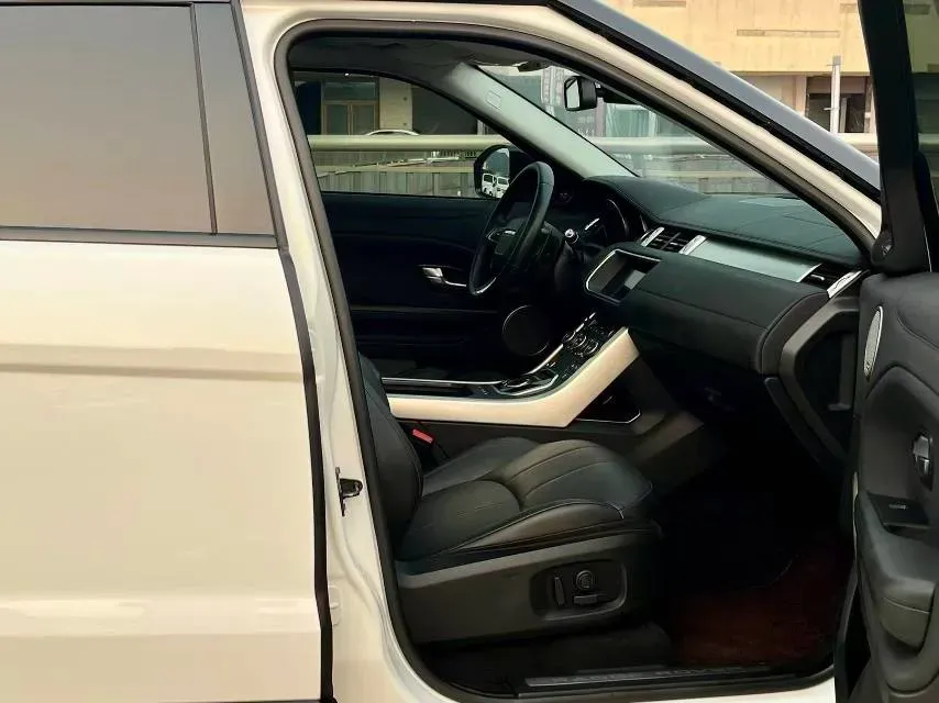 2018 Land Rover Range Rover Evoque 2.0T 241HP L4 9AT,autocango,china used car exporter,china ev exporter,chinese used car exporter,chinese used ev exporter