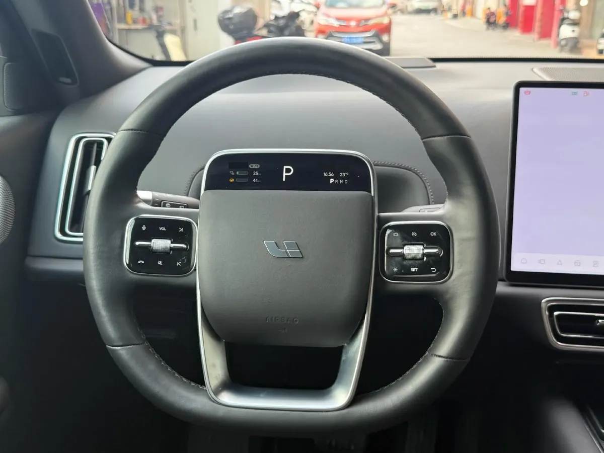 2022 Li L9 Range Extended 154HP REEV 42.6KWH,autocango,china used car exporter,china ev exporter,chinese used car exporter,chinese used ev exporter