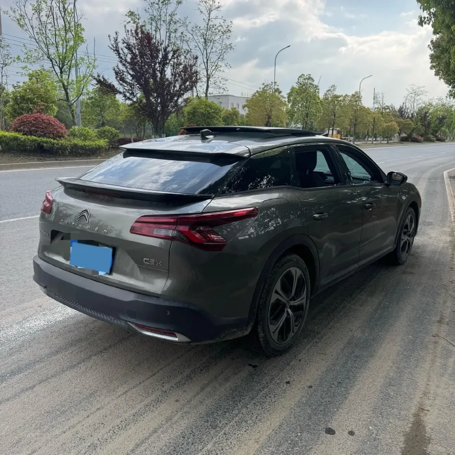 2021 Citroen C5 X 1.6T 175HP L4 8AT,autocango,china used car exporter,china ev exporter,chinese used car exporter,chinese used ev exporter