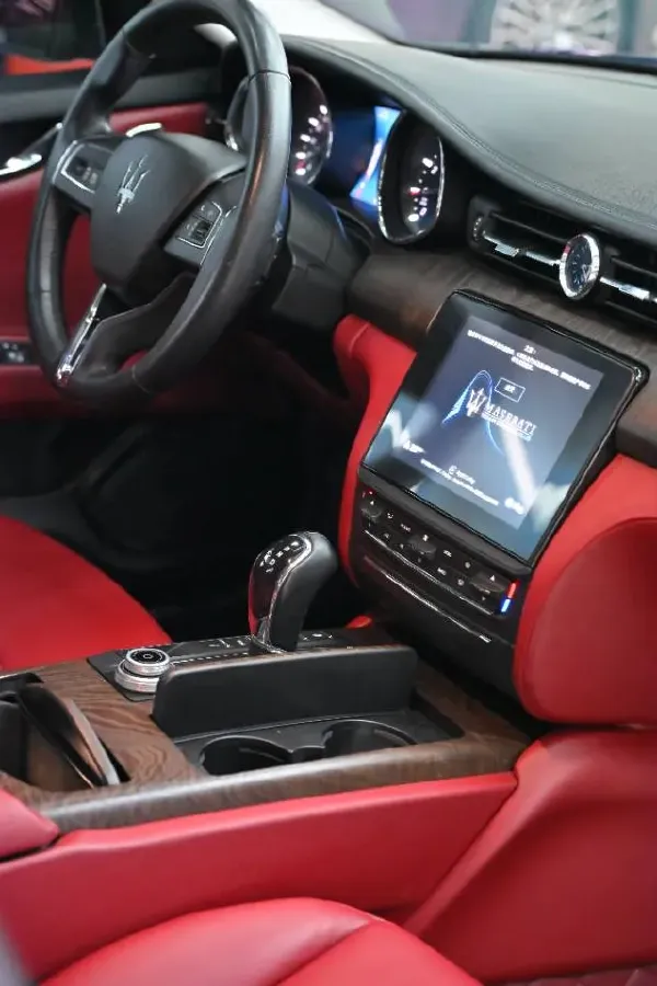 2018 Maserati Quattroporte 3.0T 350HP V6 8AT,autocango,china used car exporter,china ev exporter,chinese used car exporter,chinese used ev exporter