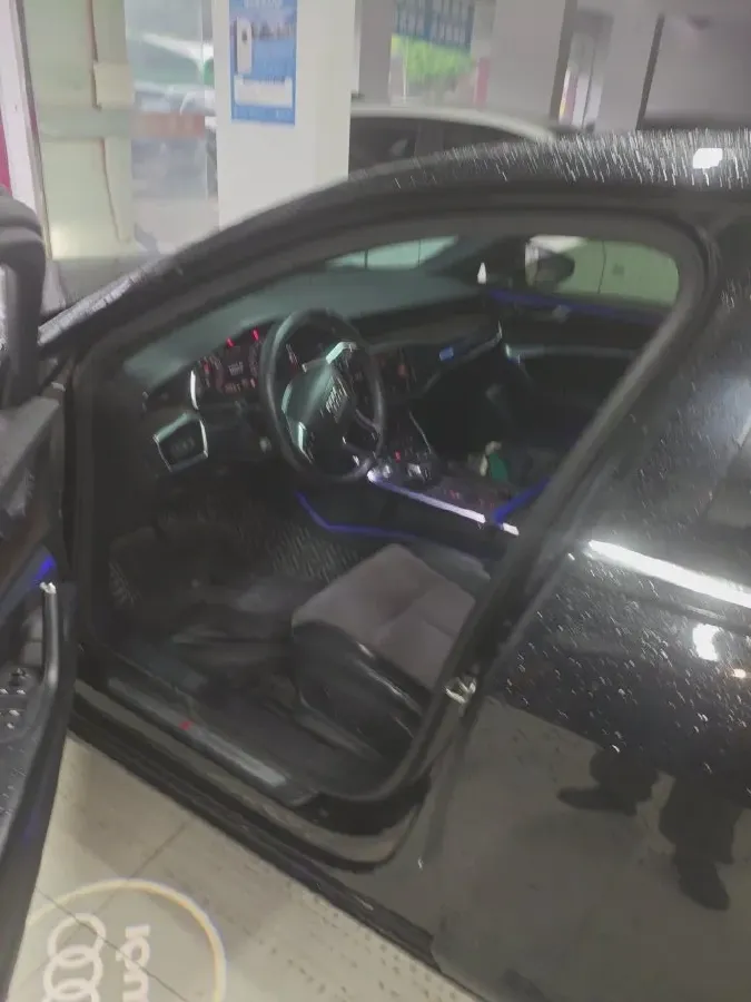 2020 Audi A6L 2.0T 224HP L4 7DCT,autocango,china used car exporter,china ev exporter,chinese used car exporter,chinese used ev exporter