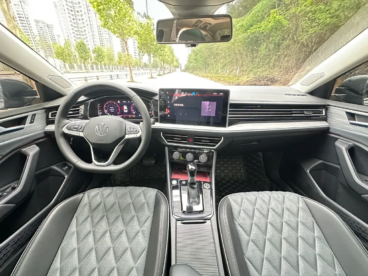 2024 Volkswagen Sagitar 1.5T 160HP L4 7DCT,autocango,china used car exporter,china ev exporter,chinese used car exporter,chinese used ev exporter