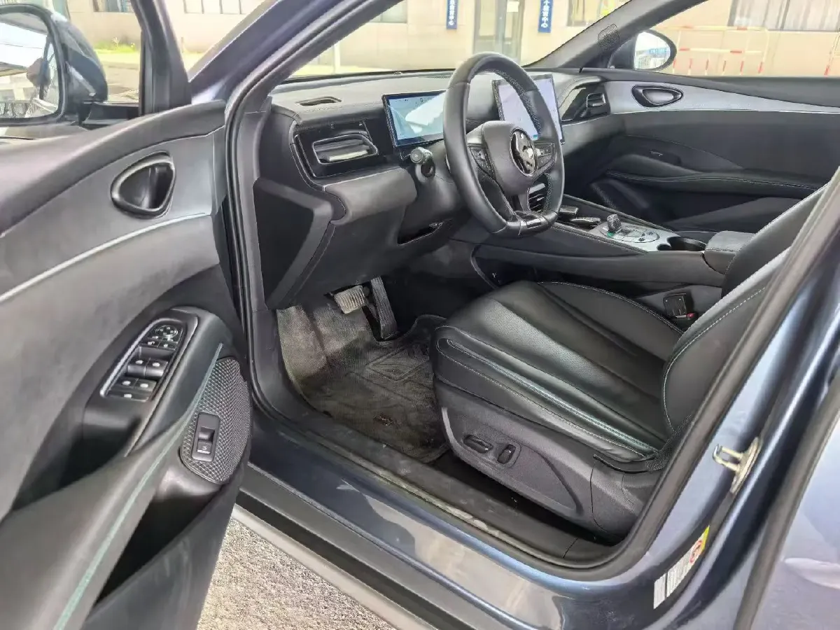 2025 BYD Seal06 1.5L 101HP L4 E-CVT PHEV 10.08KWH,autocango,china used car exporter,china ev exporter,chinese used car exporter,chinese used ev exporter