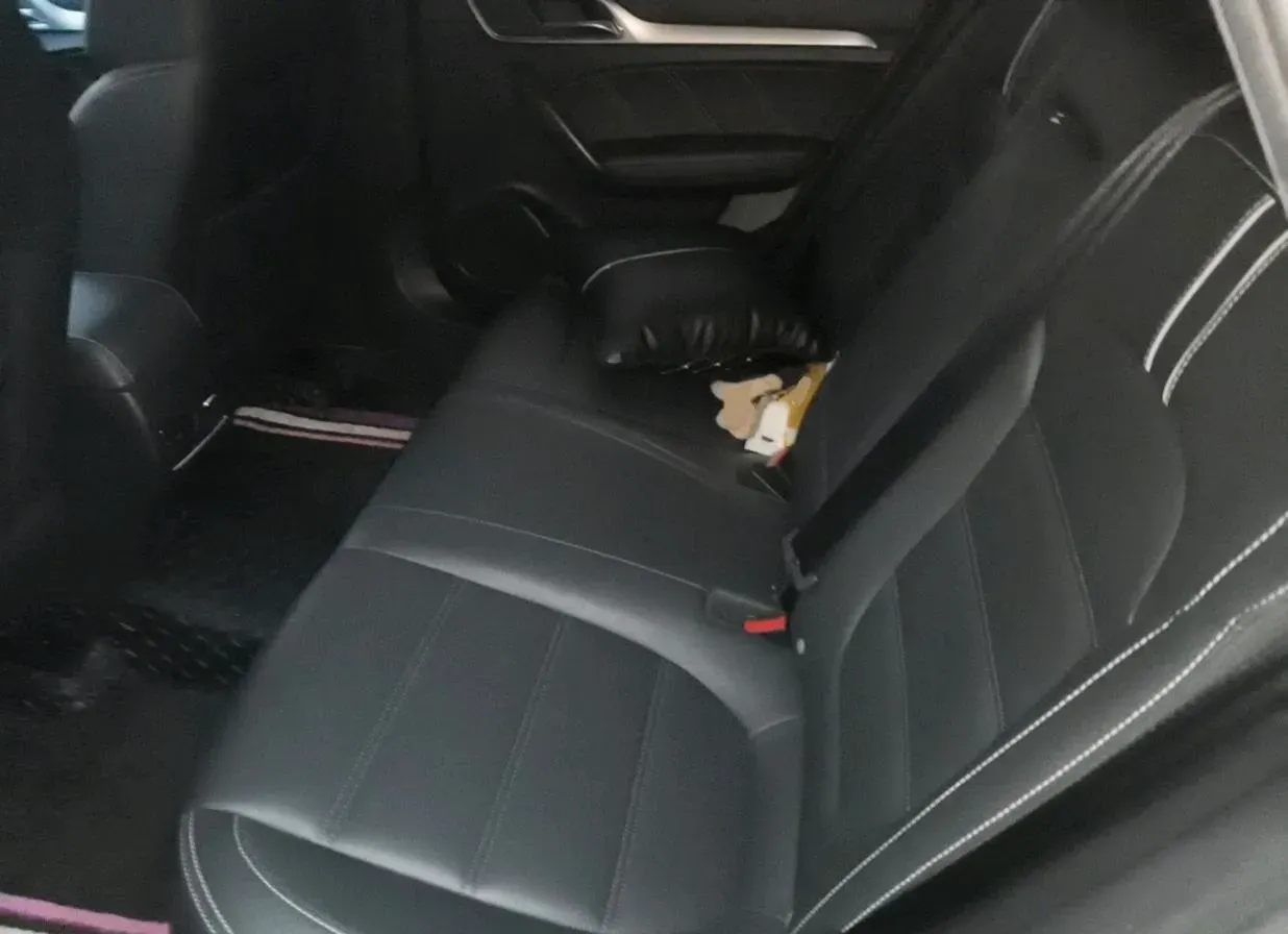 2019 MAXUS XinTu V80 2.5T 136HP L4 6AMT,autocango,china used car exporter,china ev exporter,chinese used car exporter,chinese used ev exporter