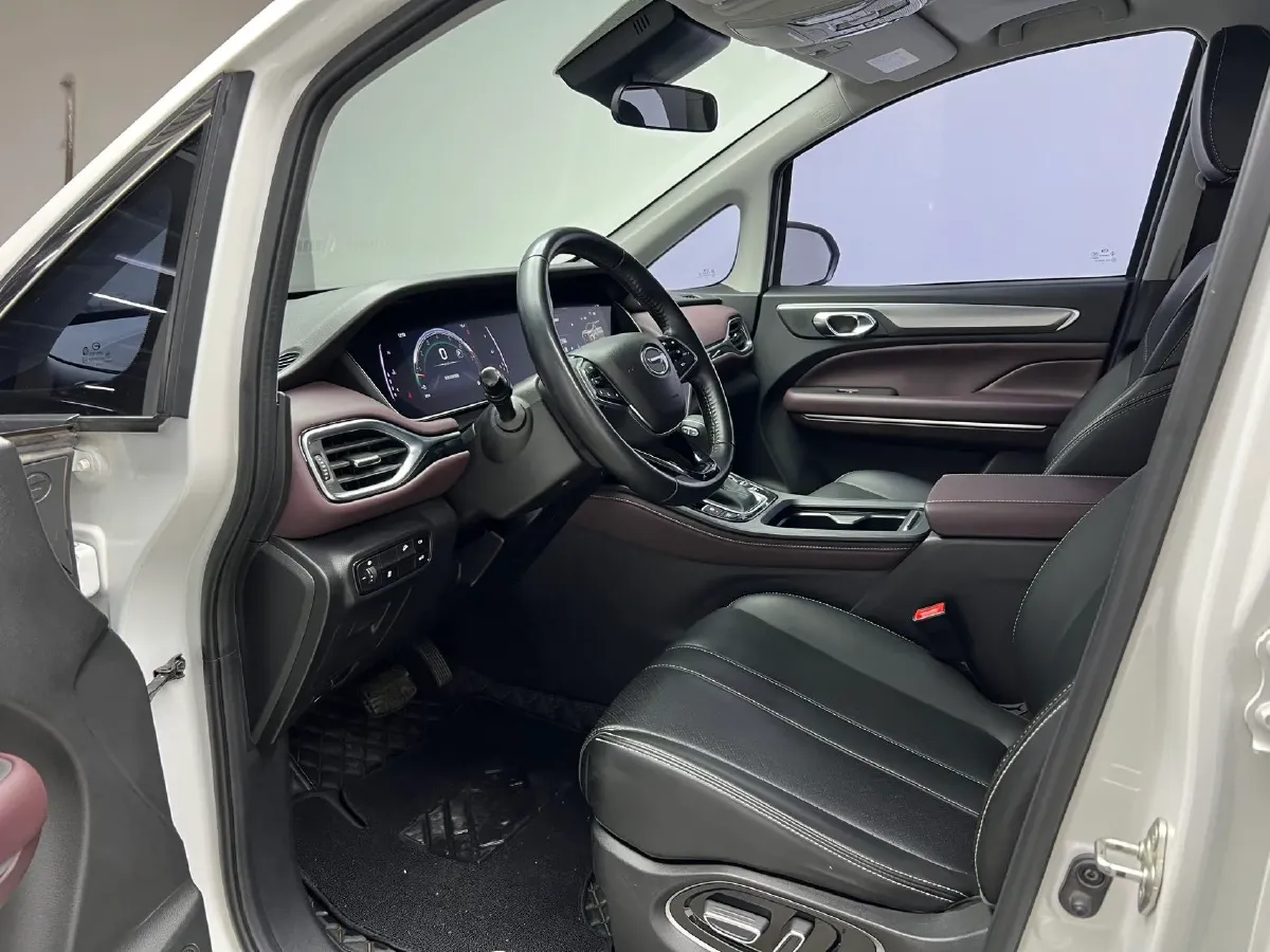 2023 GAC Trumpchi M6 1.5T 177HP L4 7DCT,autocango,china used car exporter,china ev exporter,chinese used car exporter,chinese used ev exporter