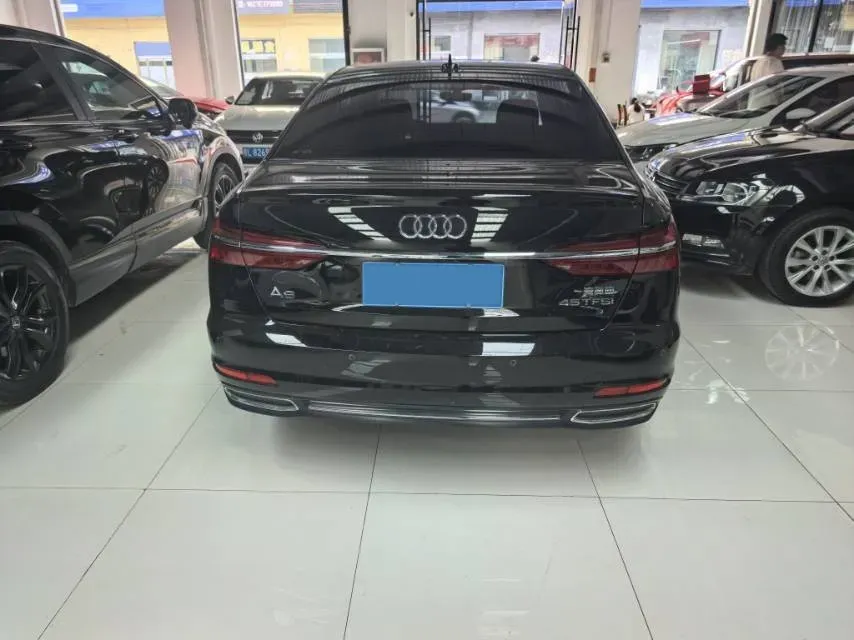 2021 Audi A6L 2.0T 224HP L4 7DCT,autocango,china used car exporter,china ev exporter,chinese used car exporter,chinese used ev exporter